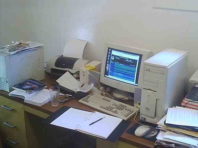 desk01.jpg